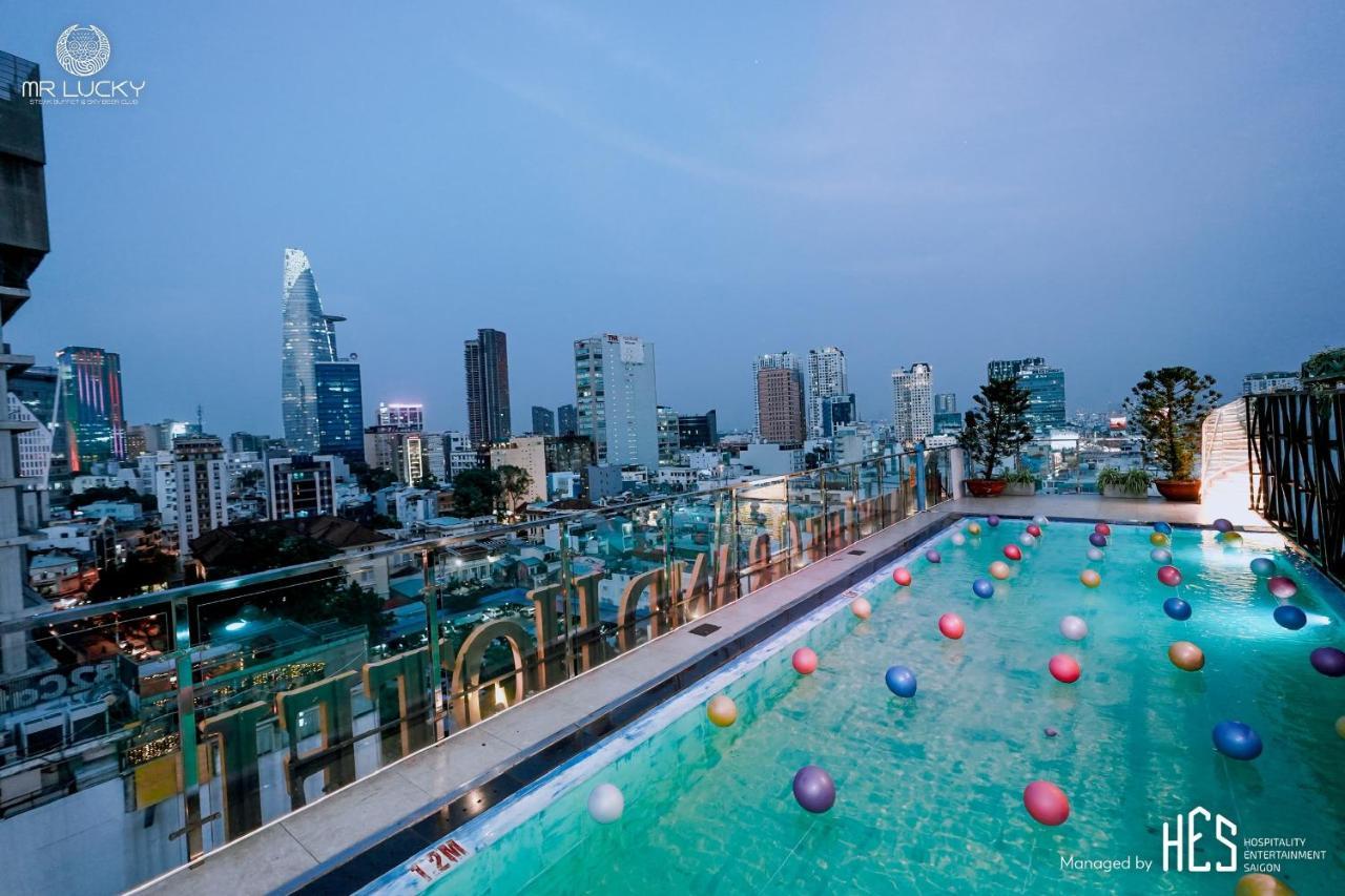 Lotus Central Hotel&SkyBar Ho Chi Minh-stad Buitenkant foto