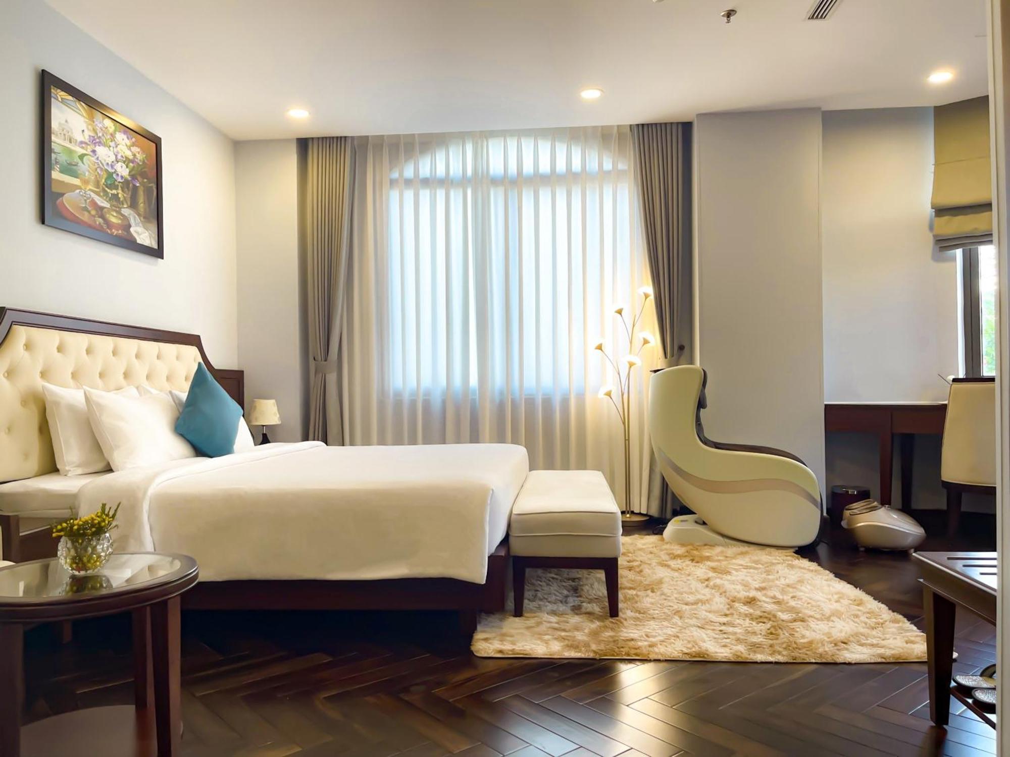 Lotus Central Hotel&SkyBar Ho Chi Minh-stad Buitenkant foto