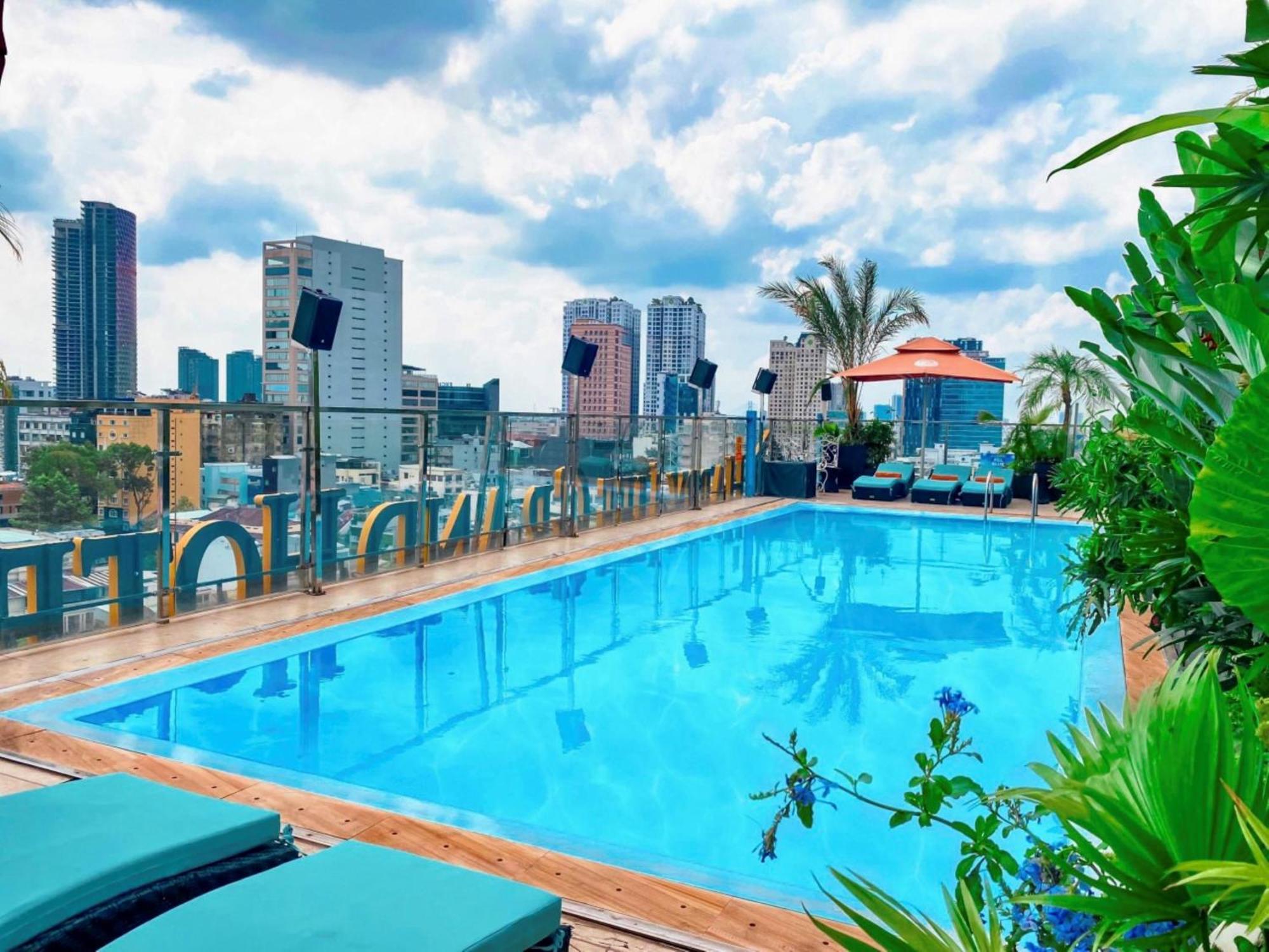 Lotus Central Hotel&SkyBar Ho Chi Minh-stad Buitenkant foto