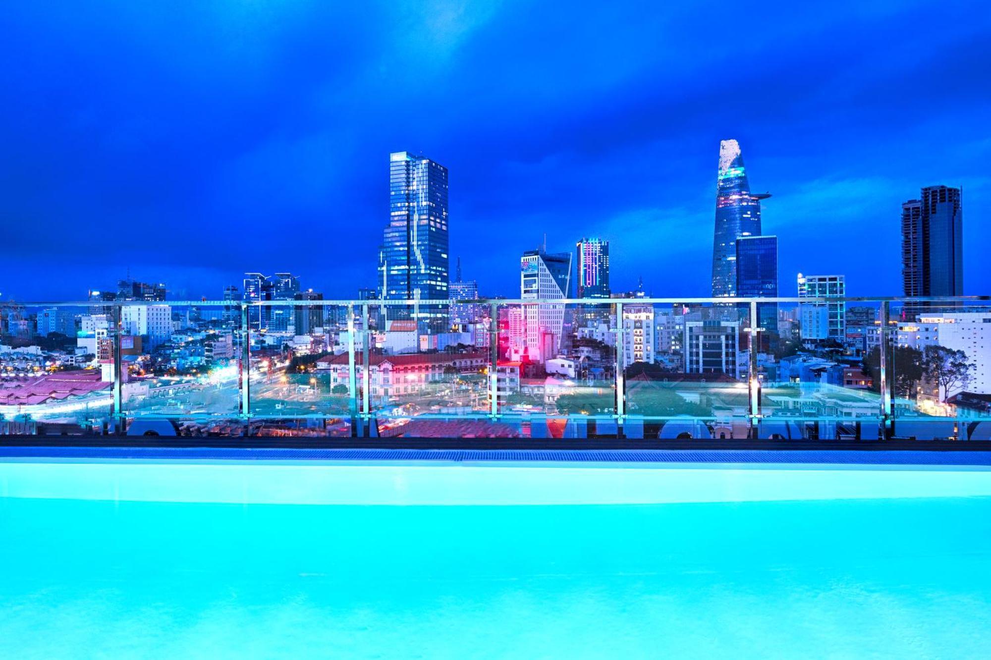 Lotus Central Hotel&SkyBar Ho Chi Minh-stad Buitenkant foto